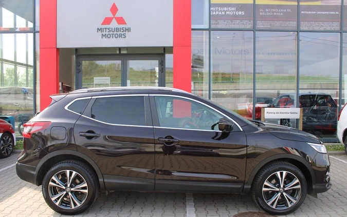 Nissan Qashqai cena 74900 przebieg: 108911, rok produkcji 2018 z Biała małe 781